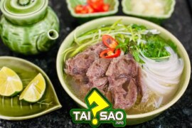 Tại sao món phở được coi là biểu tượng của ẩm thực Việt Nam?